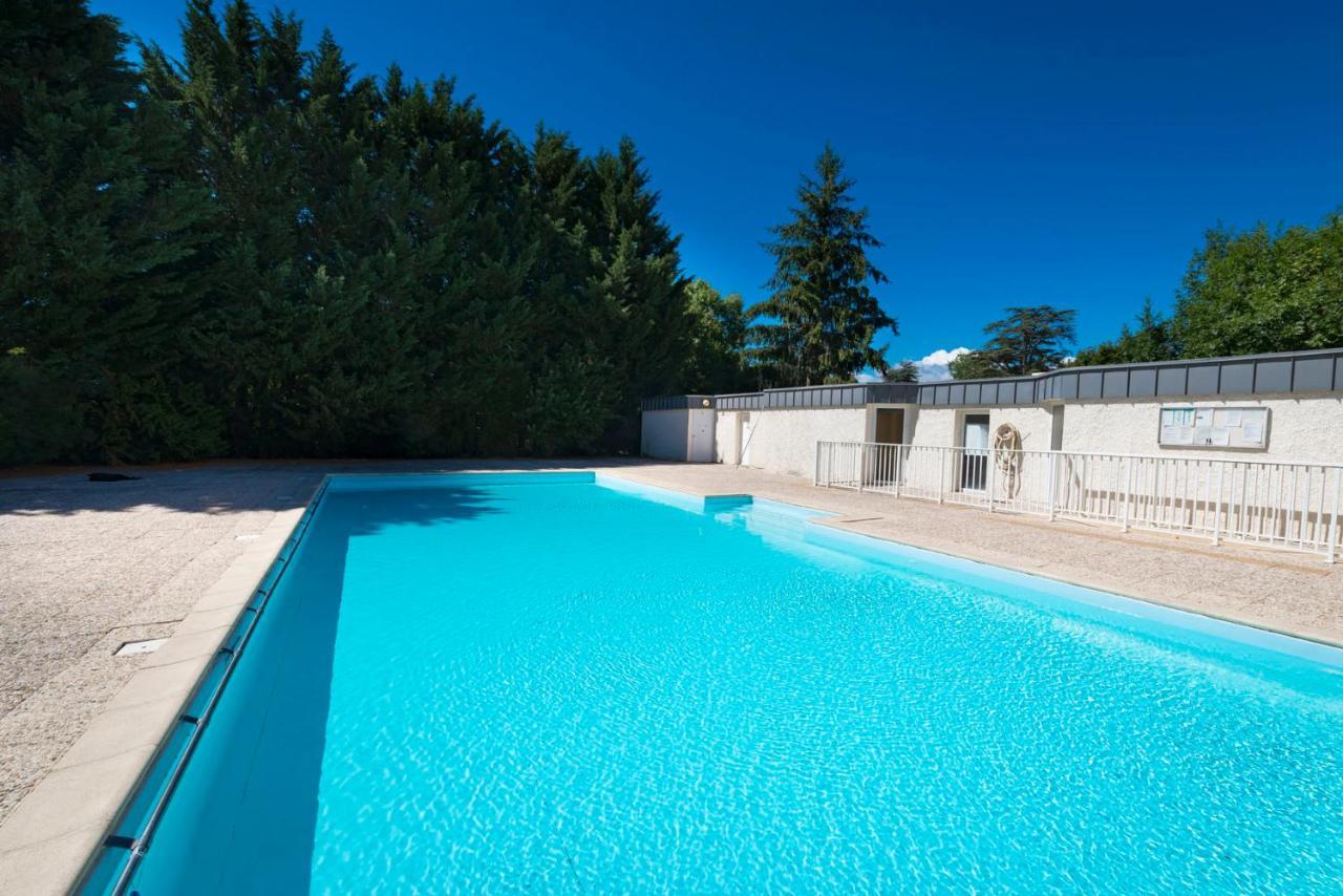 Отель Domaine De Sainte-Croix Экстерьер фото